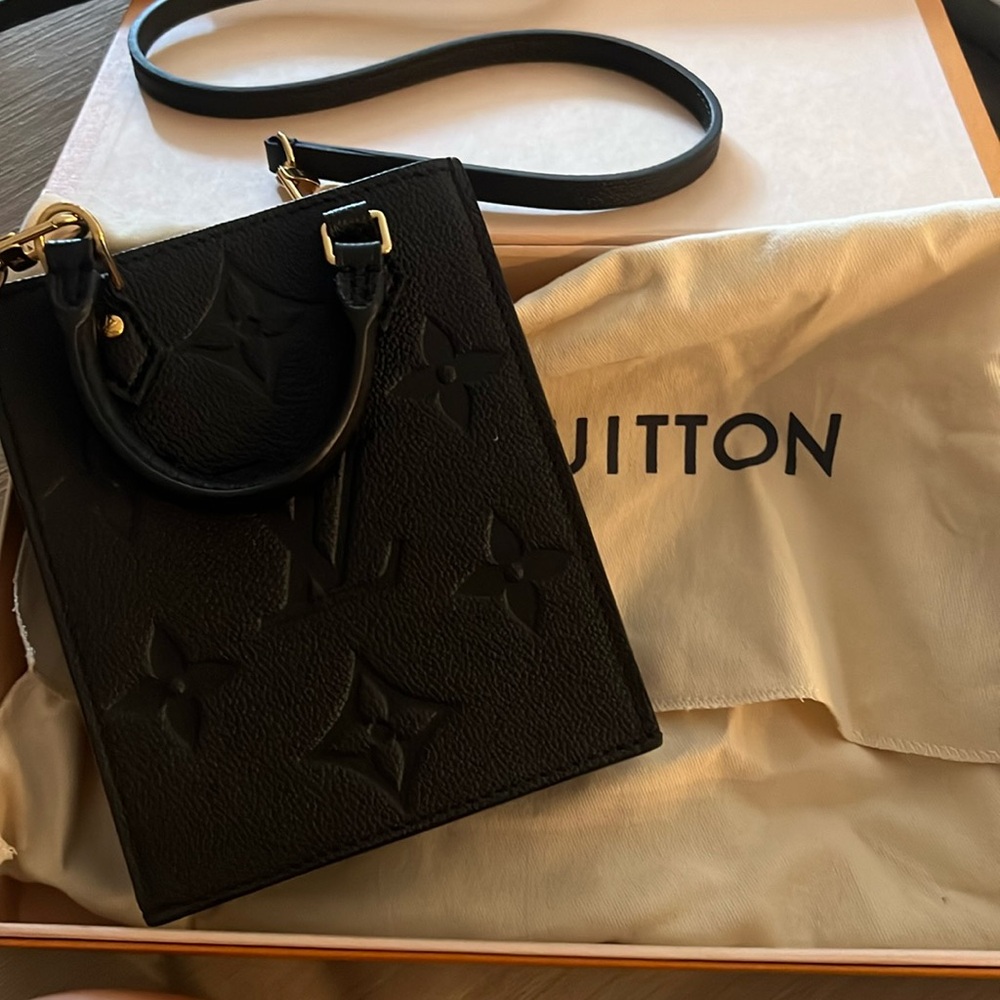 Louis Vuitton monogram sac plat petit 💝